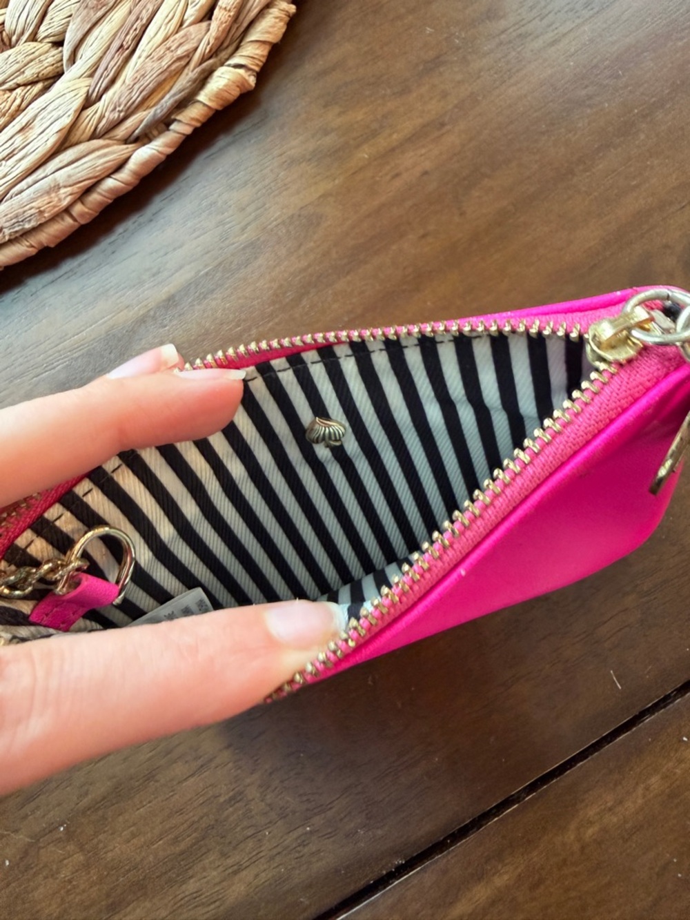 kate spade Bright Pink Zip Coin Pouch with Gold Spade Charm - Picture 4 of 5